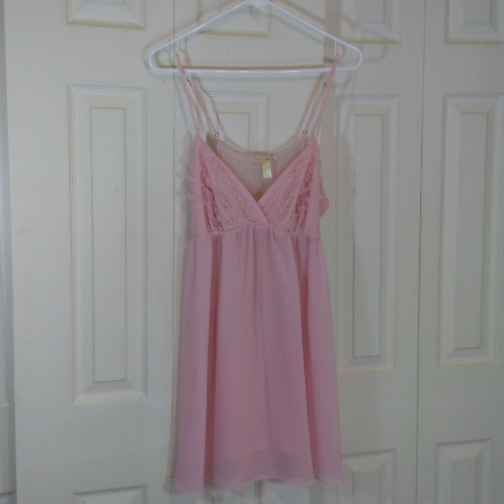 Flora Nikroos Pink Nighty